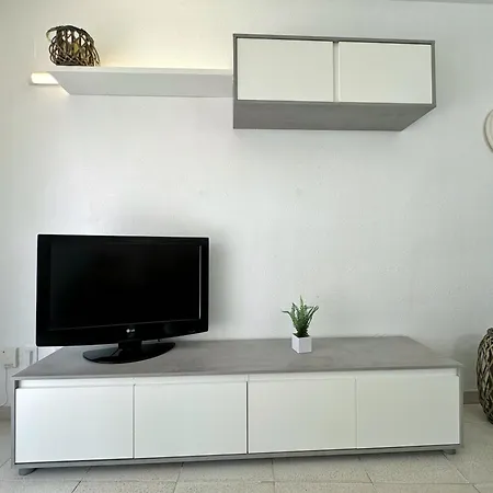 Domuum Holidays - Royal Apartment *